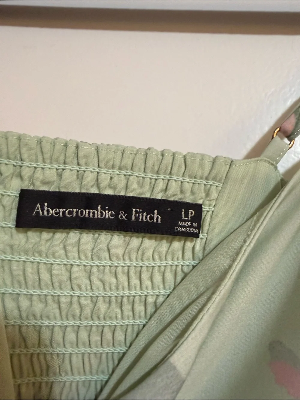 Abercrombie & Fitch lightweight mint